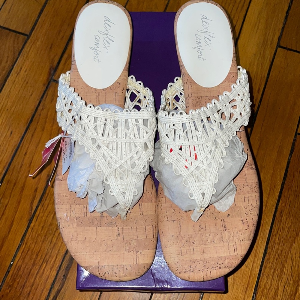 Dexflex Comfort Women’s Open Toe White Sandals New Sz 11
